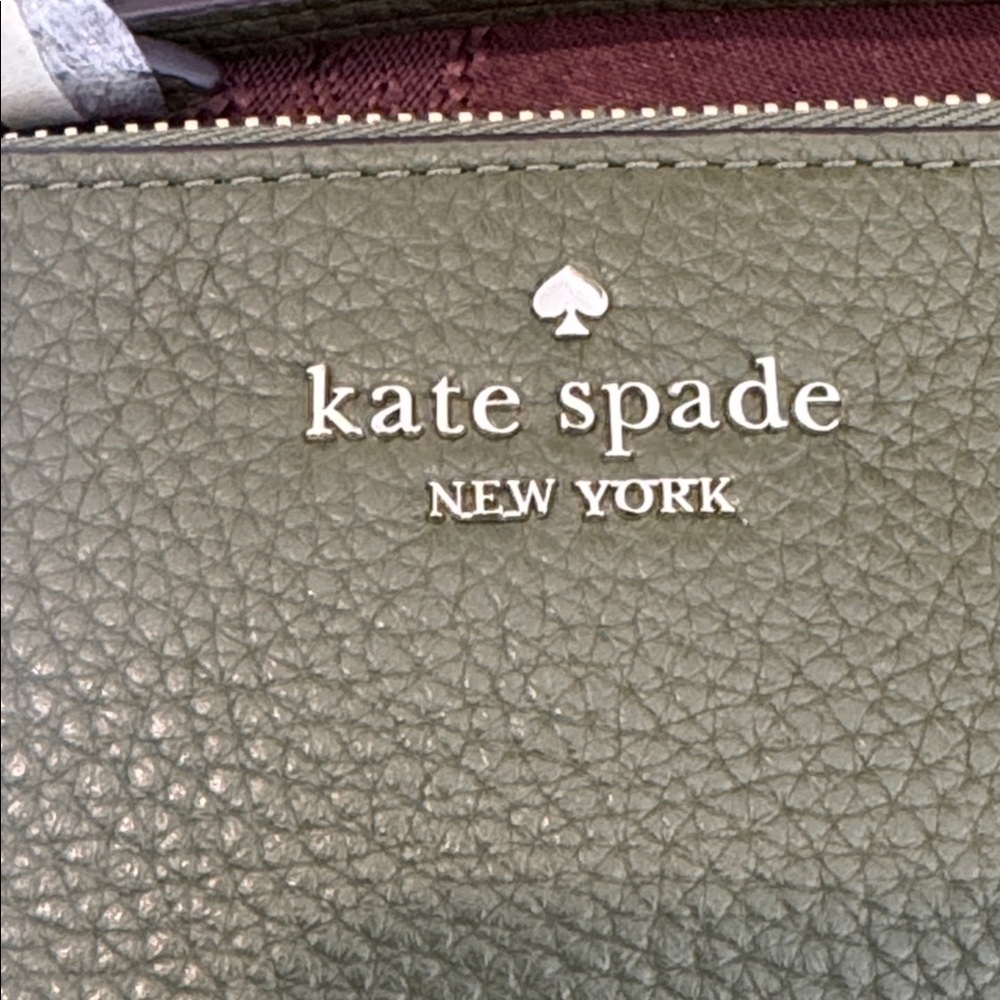 ♠️Kate spade Medium Pouch - Picture 8 of 13